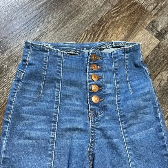 #0081 Energie High Rise Denim Jeans with Button Accents - Picture 3 of 5